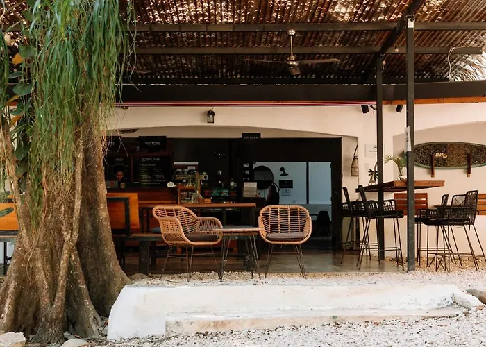 Believe Surf & Yoga Lodge Santa Teresa